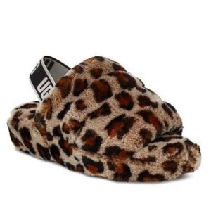 UGG fluffyeah sandals